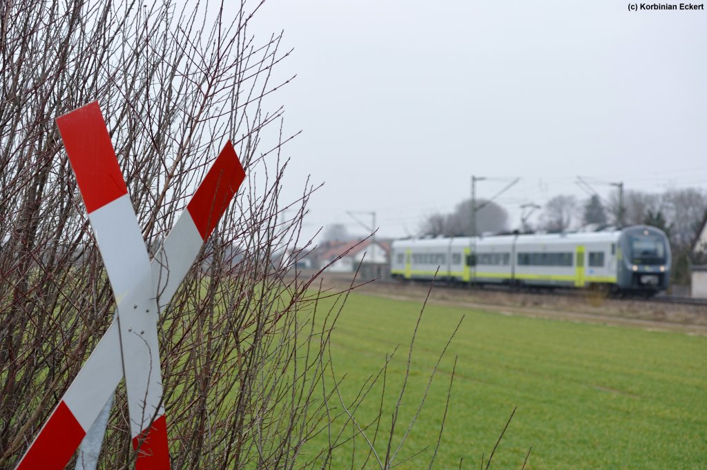 Unbekannter 440er als Ag 84416 von Plattling nach Neumarkt (Oberpf) bei Obertraubling, 05.04.2013