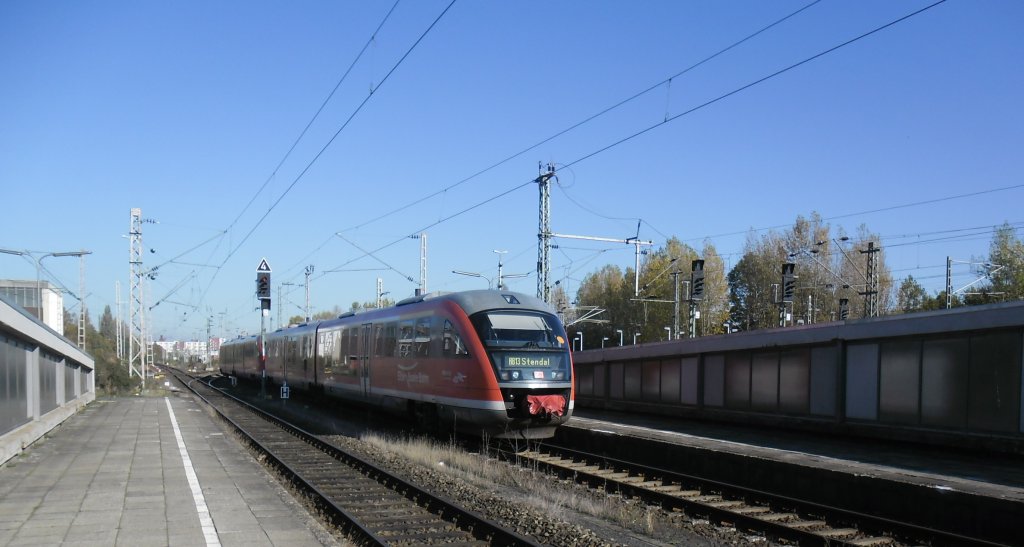 Unbekannter 642 in Braunschweig HBF am 23.10.2011.