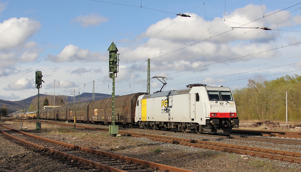 Und am sp�teren Nachmittag nochmal PCT mit geschlossenen Autotransportwagen Richtung S�den. Aufgenommen am 21.04.2012 in Eschwege West.