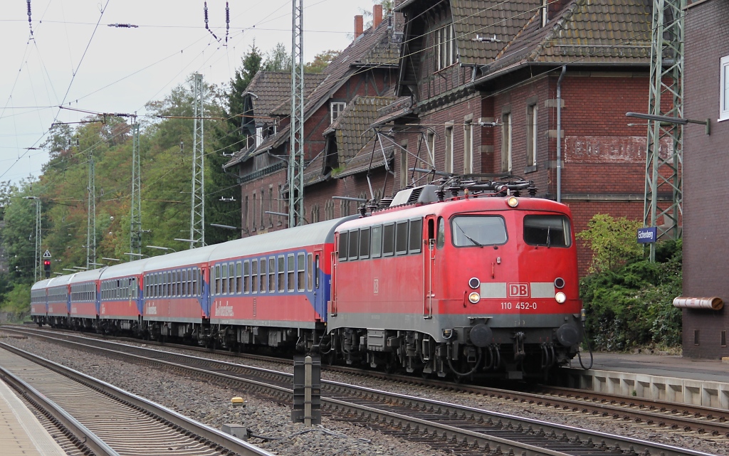 Und da stand er,d er Sonderzug der Bahn-Touristik von Eichenberg nach Olsztyn Glowny bespannt mit 110 452-0. Aufgenommen am 17.09.2011 in Eichenberg.