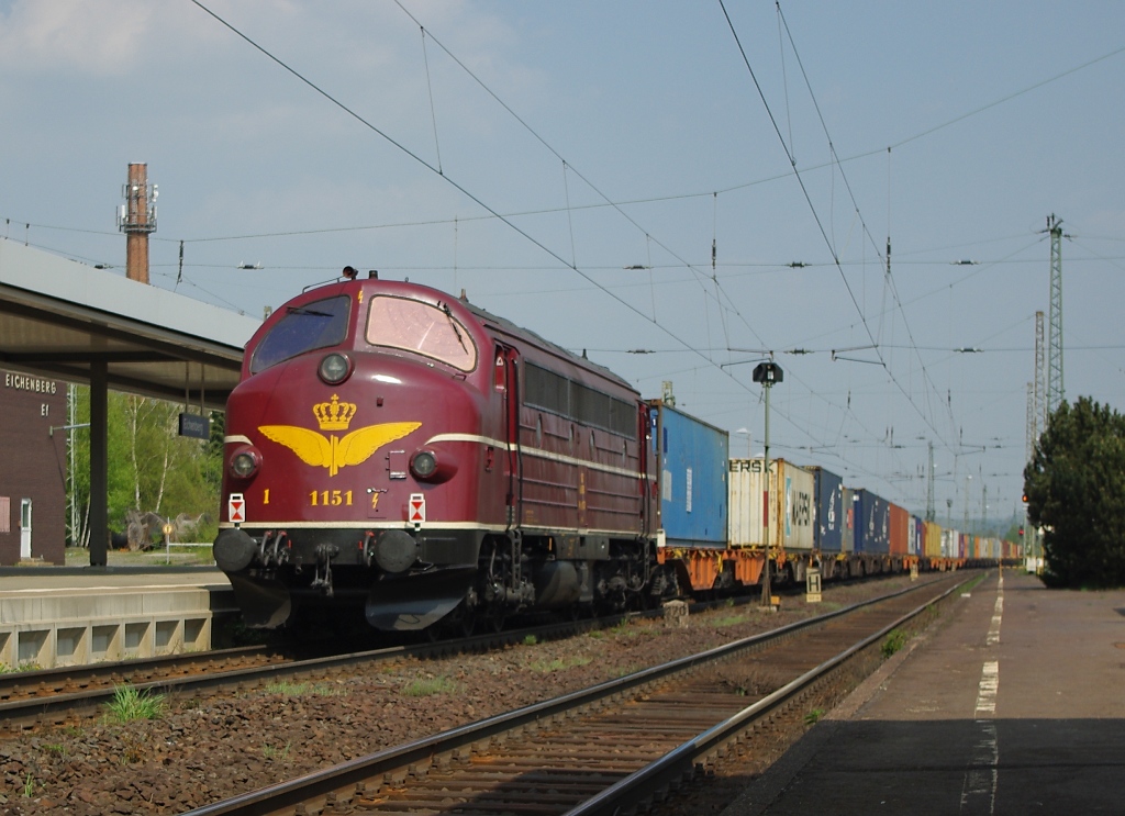 Und noch ein Zugabe Nohab MY 1151 -Nachschub-Bild an einem Containerzug in Richtung Norden. Aufgenommen am 21.04.2011 in Eichenberg.