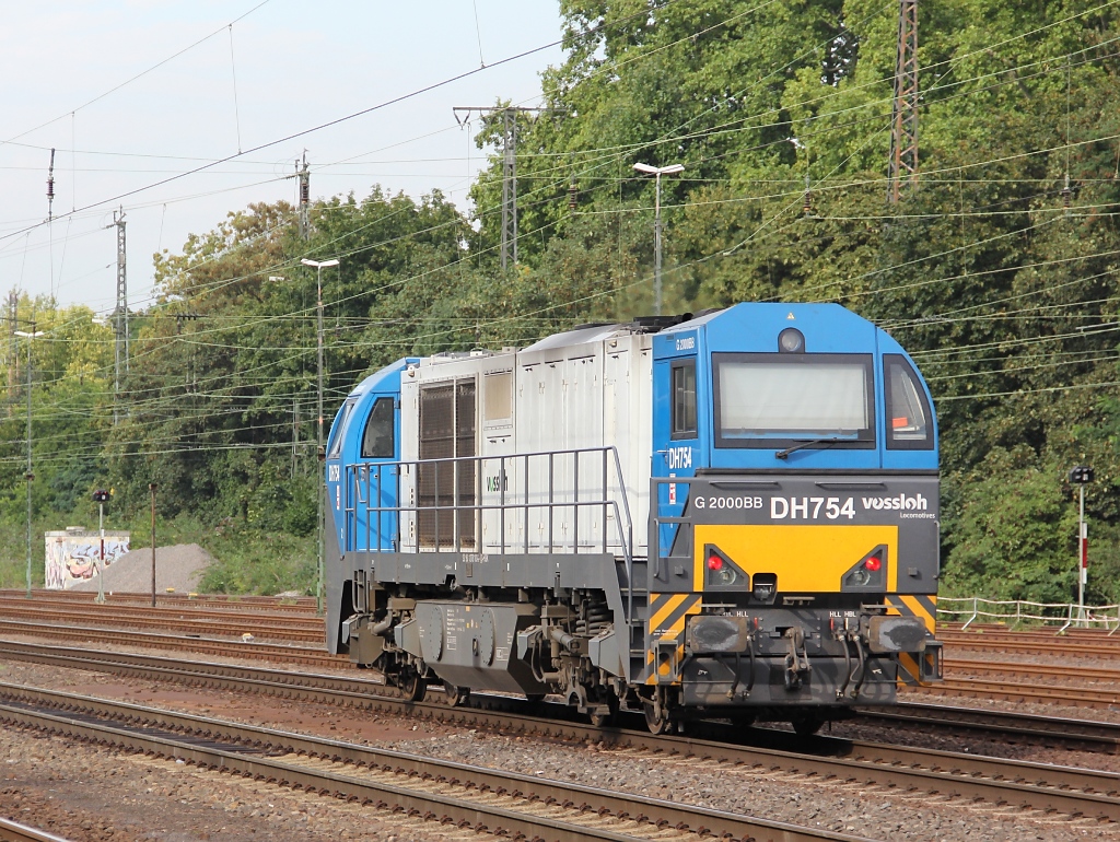 Und nochmal HGK, DH754 als Tfzf durch Kln West. 
Aufgenommen am 17.08.2011