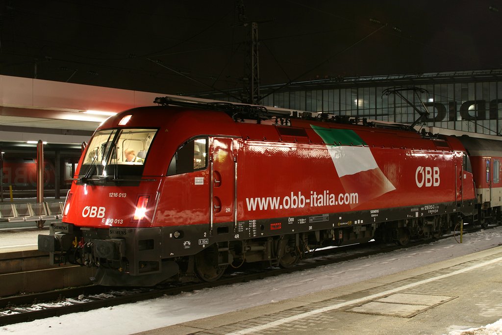 Und weil die Lok so schn ist, noch ein Lokportrait.