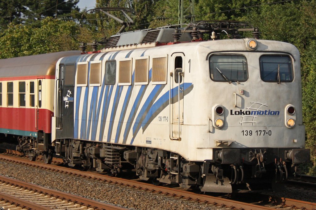 Und weil sie so schn ist gleich nochmal Lokomotion 139 177 am 5.9.10 in Dsseldorf-Angermund