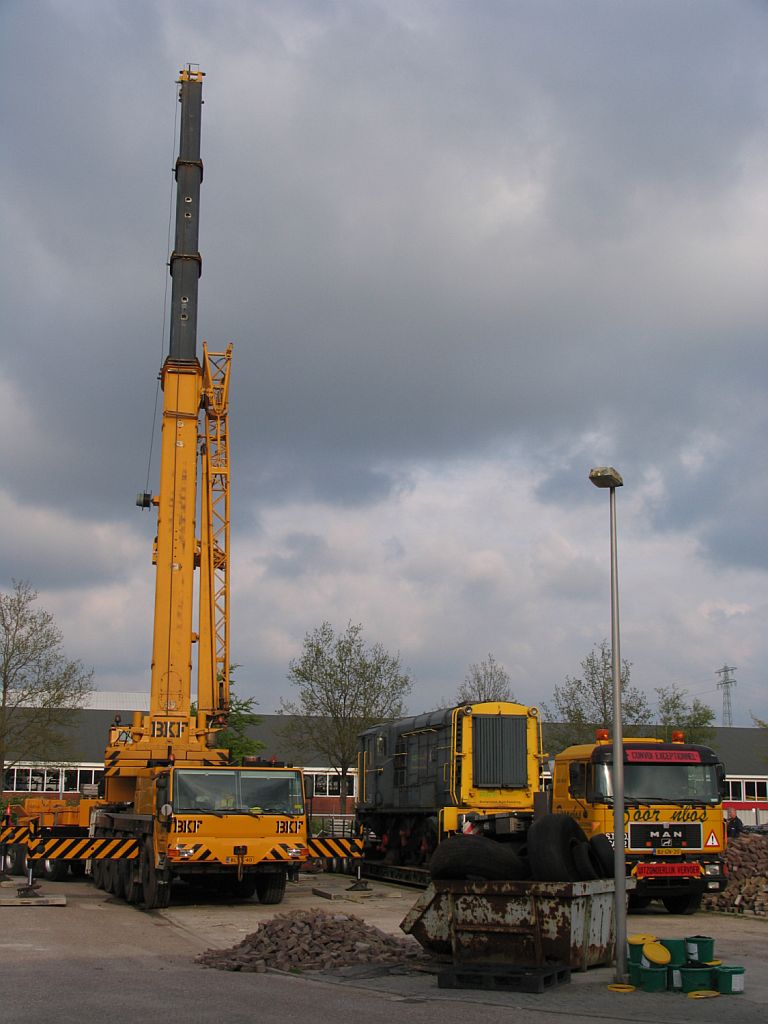 UNSERE LOKOMOTIVE (!!!) kurz fr seine zeitliche Endpunkt Drachten.