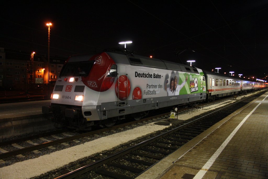Unsere neueste Werbelok: 101 040-4  Ferrero  brachte am 23.03.10 den IC aus Karlsruhe nach Ulm. 
