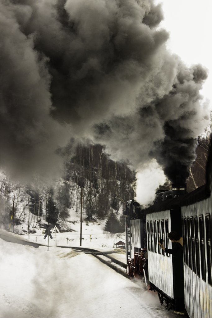 Unterwegs in Richtung Cranzahl mit krftiger Rauchfahne [07.03.2013]