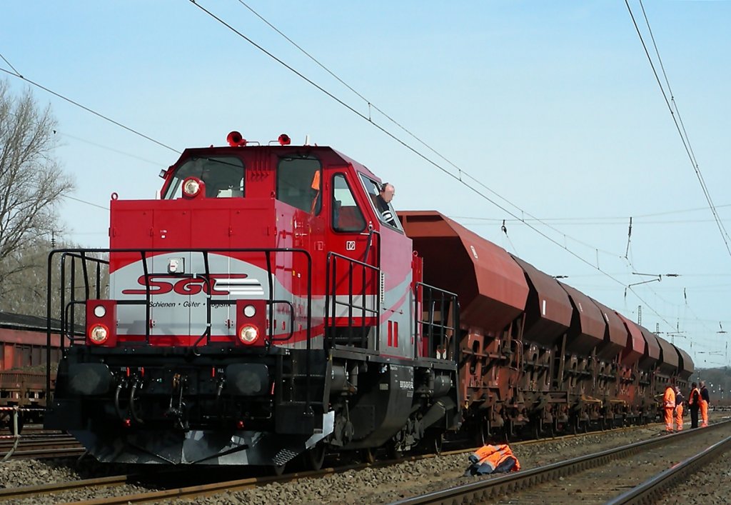 V 150.05 der SGL bei Schotterarbeiten in Darmstadt-Kranichstein am 18.03.09