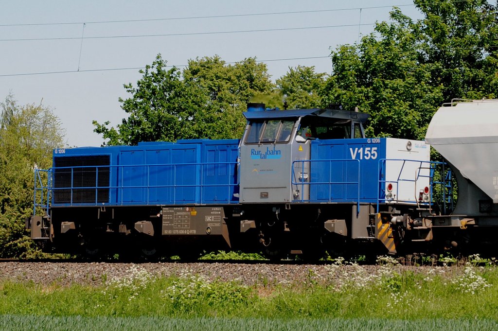 V 155 der Ruhrtalbahn am 03.06.2010 biegt gerade von der Hildesheimer Strecke auf die Nord Sd Strecke bei Rssing in Richtung Hannover ab