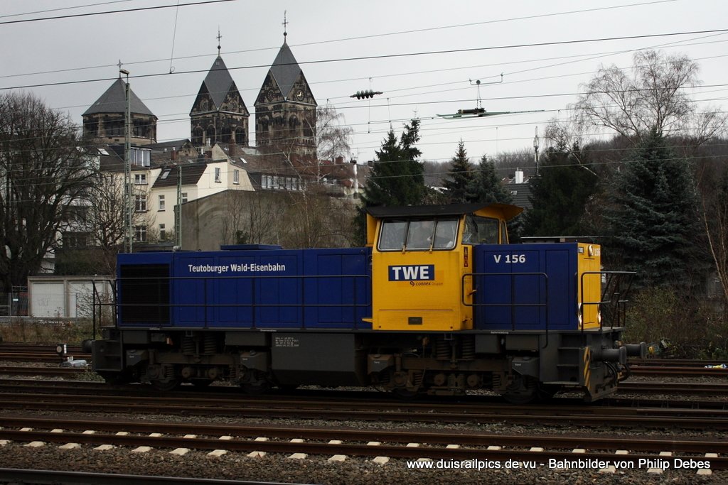 V 156 (TWE - Teutoburger Wald-Eisenbahn) rangiert am 12. Dezember 2009 um 12:42 Uhr in Dsseldorf Rath