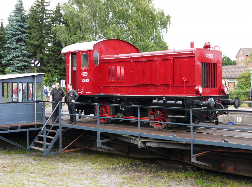 V 20 201 am 19.06.2010 im Sddeutschen Eisenbahnmuseum Heilbronn