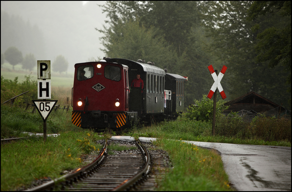 V 3 „NAHMER“ erreicht den Haltepunkt Seissenschmidt. (15.08.2010)