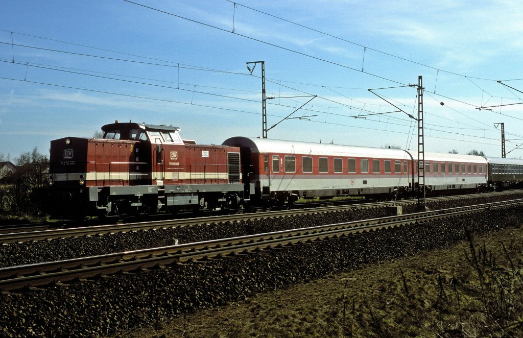 V100 001  Graben - Neudorf  08.03.02