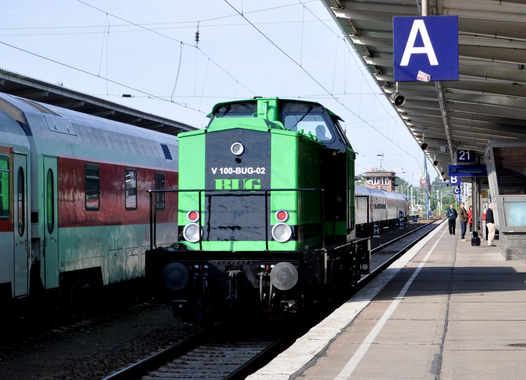 V100 der Firma BUG am 16.05.2012 in Berlin Lichtenberg Gleis 21
