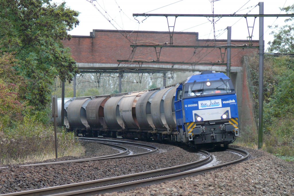 V206 der Rurtalbahn mit einem Gterzug in Diest auf dem Weg nach Antwerpen. Aufgenommen am 24/10/2009.