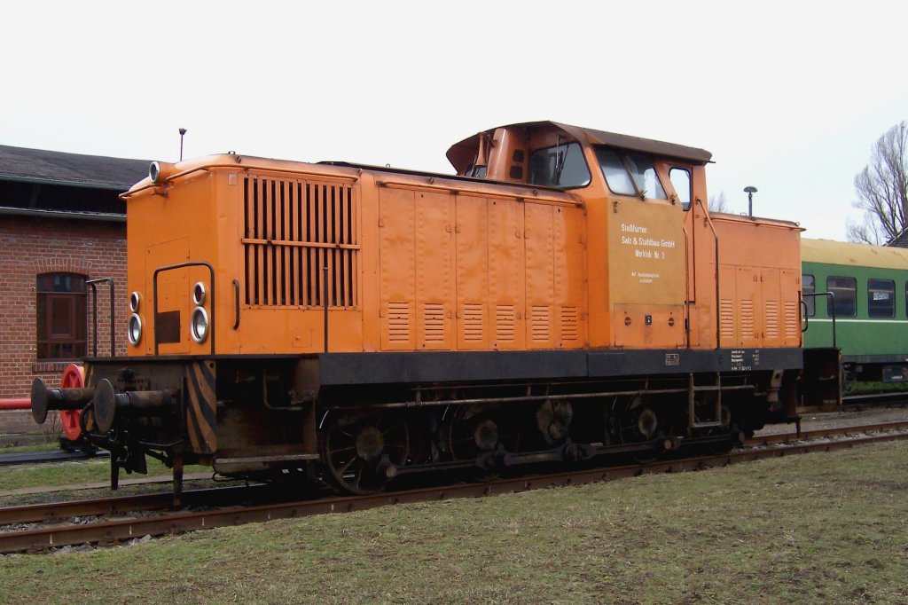 V60 -  Werklok 3  der Stafurter Salz und Stahlbau GmbH - am 01.04.2006 im TBw Stafurt. 