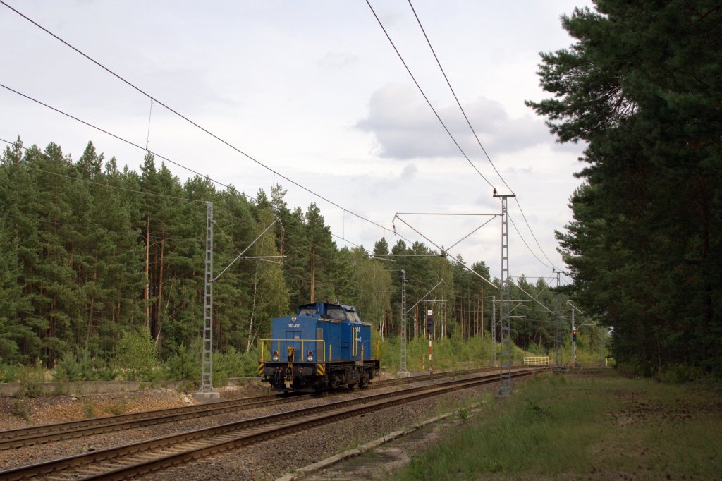 Vattenfall Nr.110-02 ist am 17.08.'12 nahe Schleife unterwegs