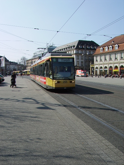 VBK Straenbahn in Karlsruhe Hbf am 31.03.09