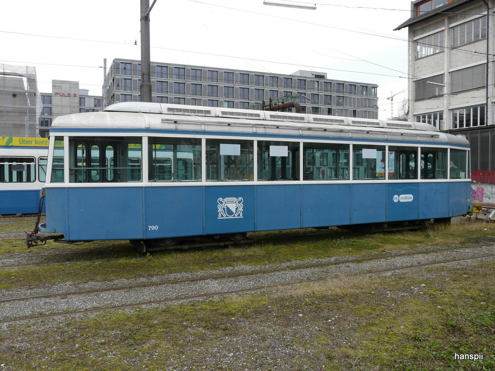 VBZ - Abgestellter Trambeiwagen B 790 in Zrich am 01.01.2013