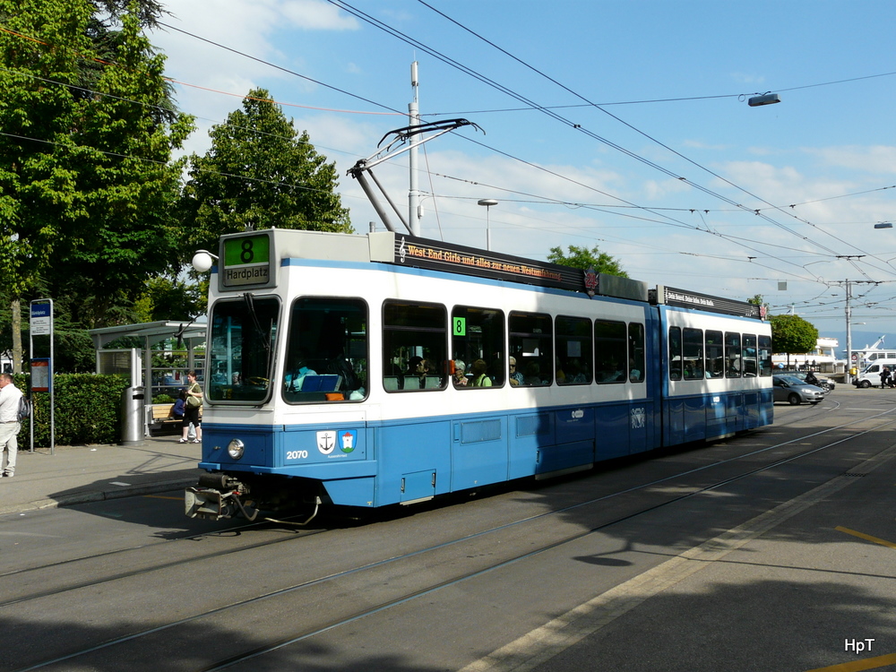 VBZ - Be 4/6 2070 unterwegs auf der Linie 8 Zrich am 10.06.2011