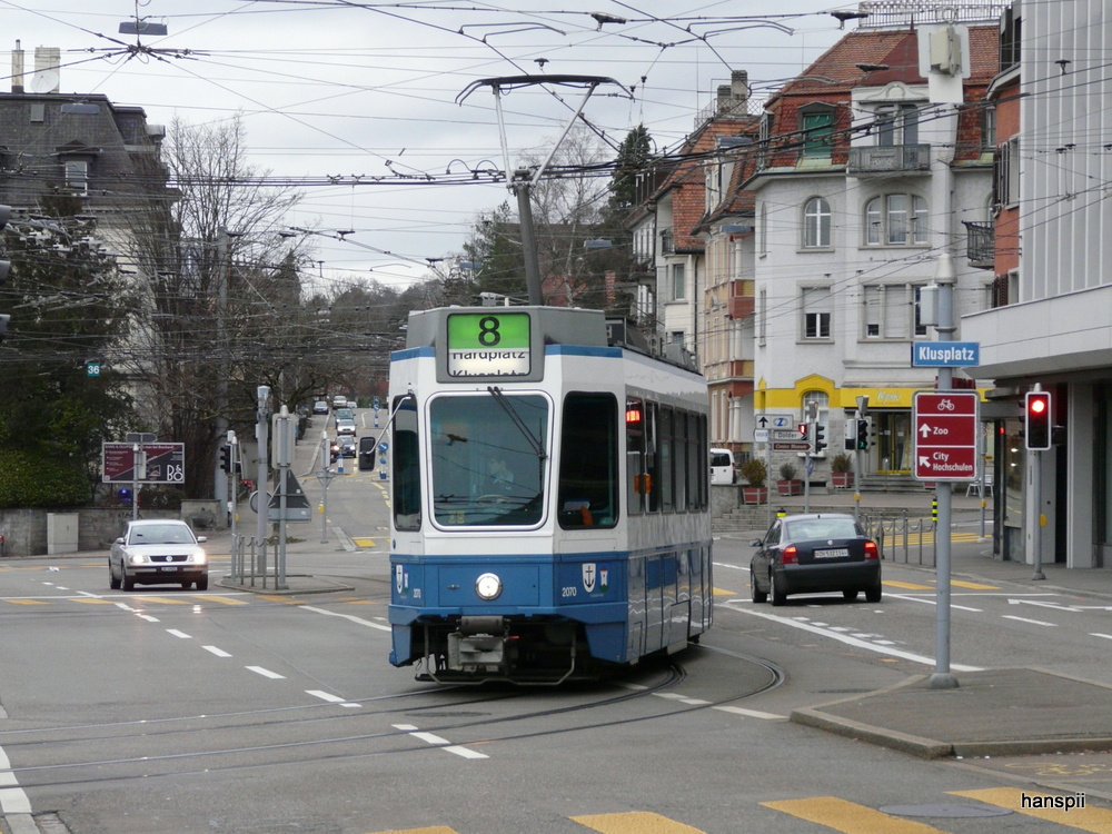 VBZ - Be 4/6 2070 unterwegs auf der Linie 8 in Zrich am 01.01.2013
