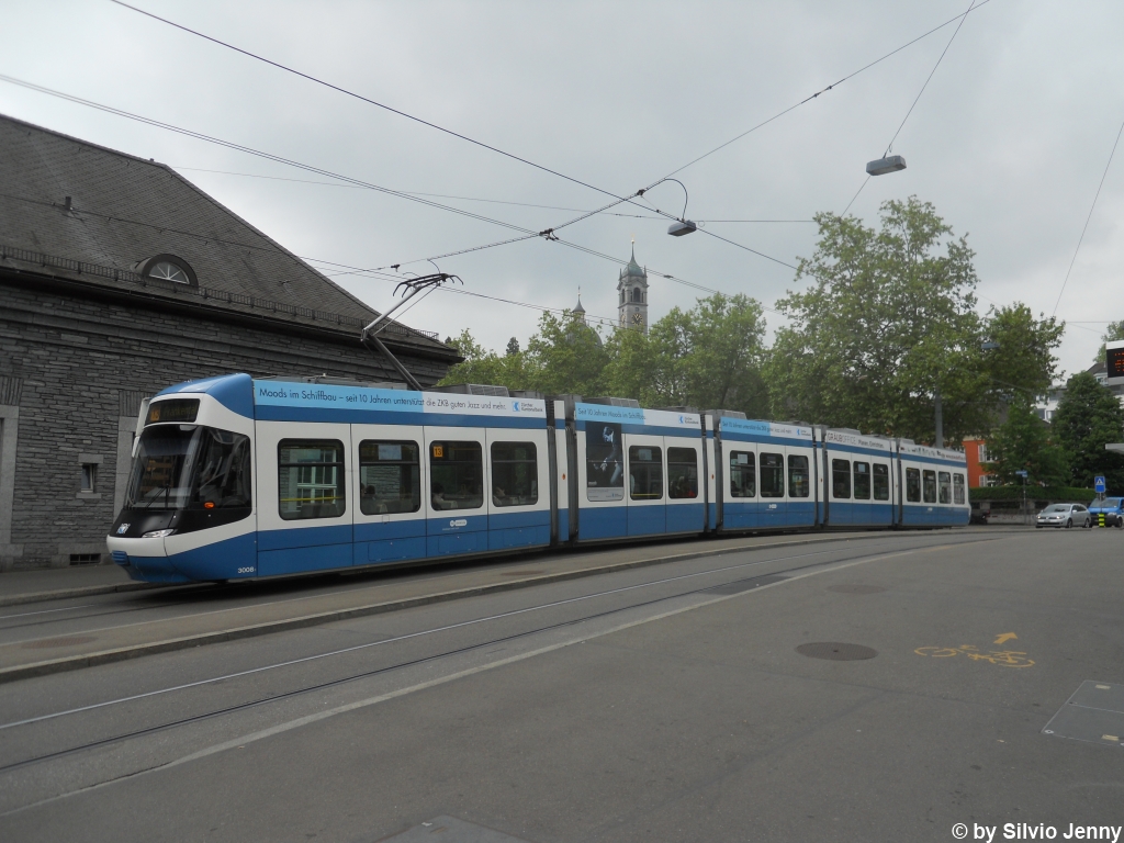 VBZ Nr. 3008 (Be 5/6 Cobra) verlsst am 29.4.2011 den Bhf. Enge/Bederstr. auf der Linie 13 in Richtung Hngg.