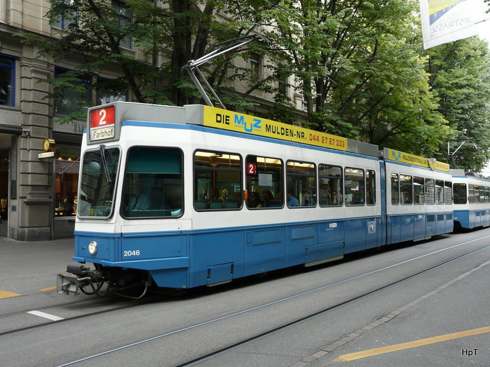 VBZ - Tram Be 4/6 2046 unterwegs auf der Linie 2 in der Stadt Zrich am 10.06.2011