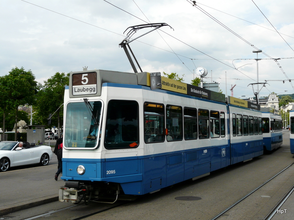 VBZ - Tram Be 4/6 2095 unterwegs auf der Linie 5 in der Stadt Zrich am 10.06.2011