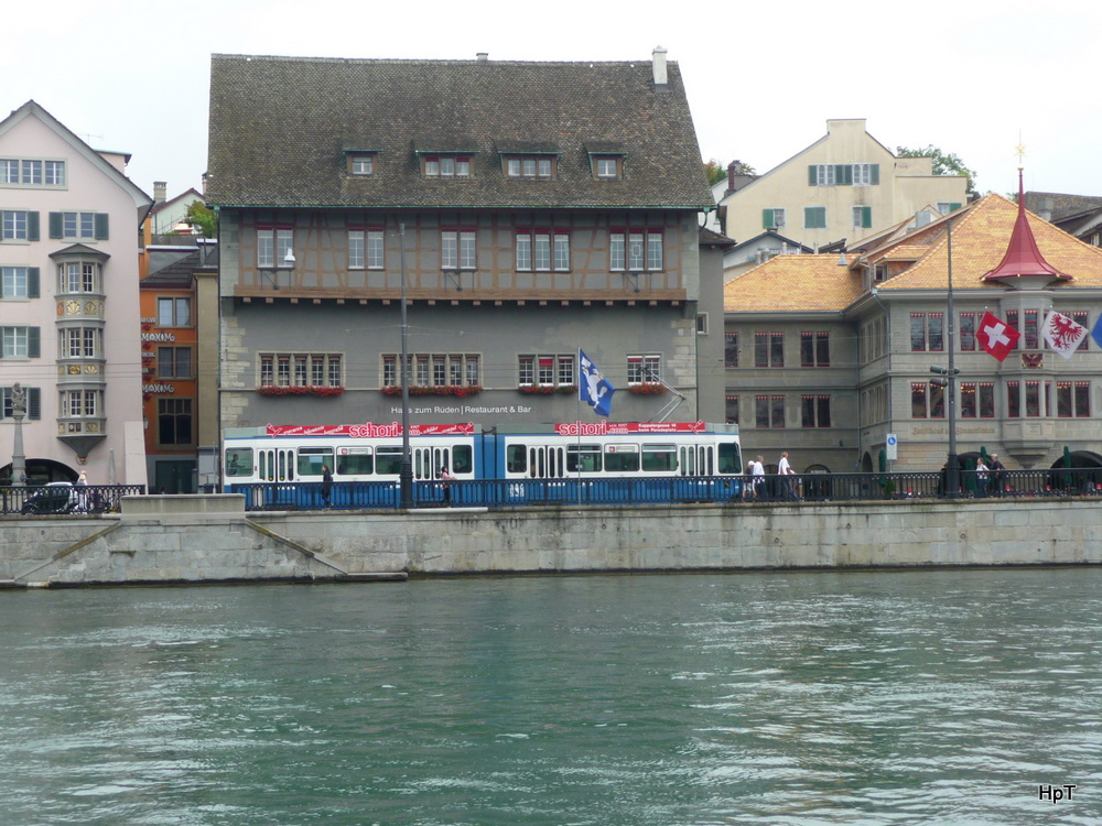 VBZ - Tram Be 4/6 2008 unterwegs auf der Linie 15 in Zrich am 30.07.2011