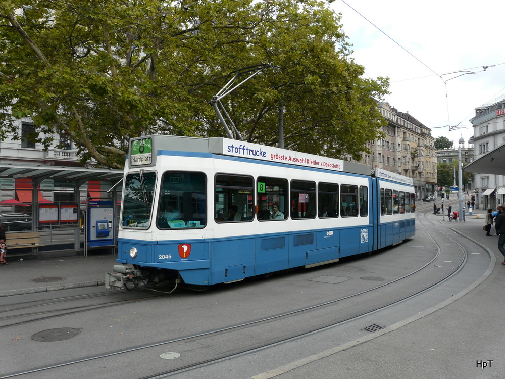 VBZ - Tram Be 4/6  Nr.2045 unterwegs auf der Linie 8 am 02.09.2012