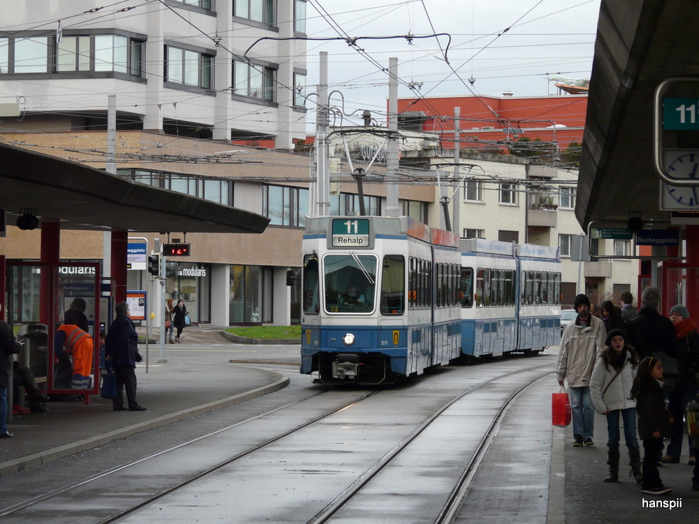 VBZ - Tram Be 4/6 2010 unterwegs auf der Linie 11 in Zrich am 23.12.2012
