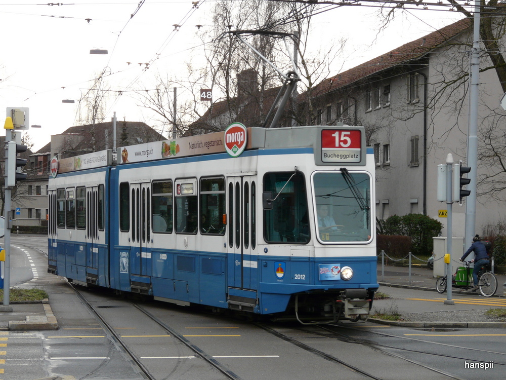 VBZ - Tram Be 4/6 2012 unterwegs auf der Linie 15 in Zrich am 23.12.2012
