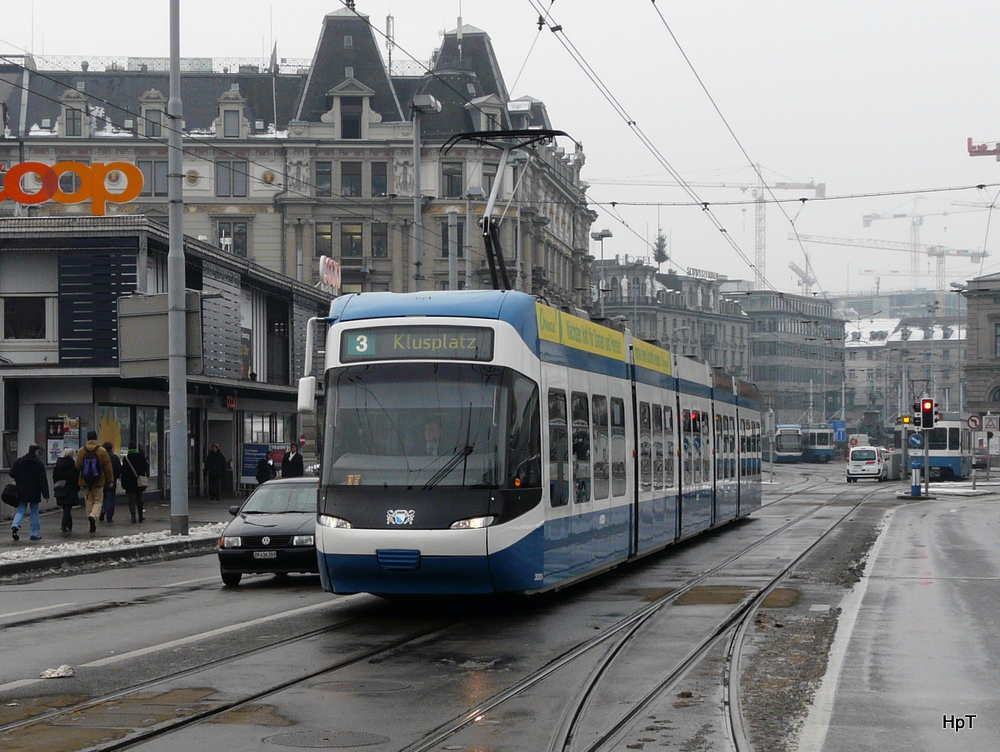 VBZ - Tram Be 5/6 3001 unterwegs auf der Linie 3 in Zrich am 29.12.2010