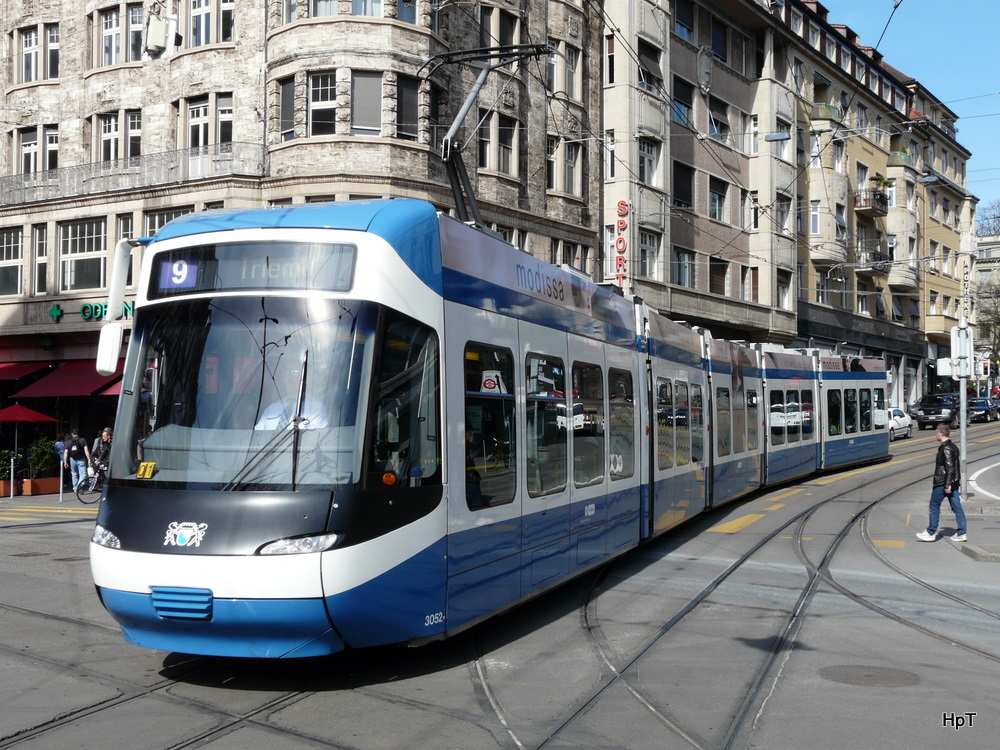 VBZ - Tram Be 5/6 3052 unterwegs auf der Linie 9 in der Stadt Zrich am 01.04.2011

