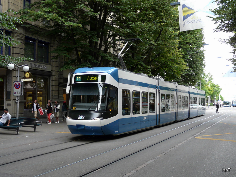 VBZ - Tram Be 5/6 3084 unterwegs auf der Linie 11 in der Stadt Zrich am 10.06.2011