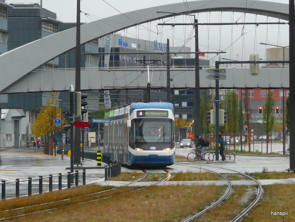 VBZ - Tram Be 5/6 3003 unterwegs auf der Linie 4 am 27.10.2012