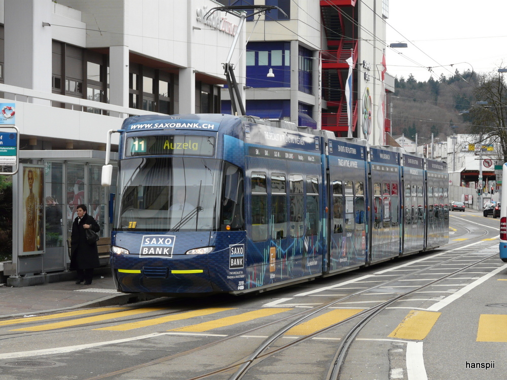 VBZ - Tram Be 5/6 3019 unterwegs auf der Linie 11 in Zrich Oerlikon am 23.12.2012