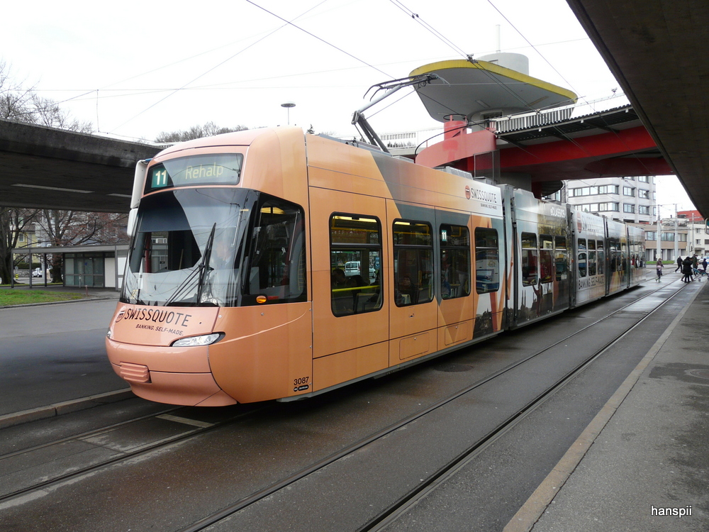 VBZ - Tram Be 5/6 3087 unterwegs auf der Linie 11 in Zrich am 23.12.2012