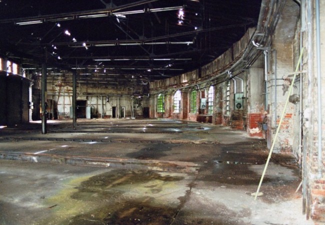 Verfall oder Dornrschenschlaf? Zum Zeitpunkt de Aufnahme sah es mehr nach Verfall aus. 

Aber inzwischen ist wieder Leben im BW