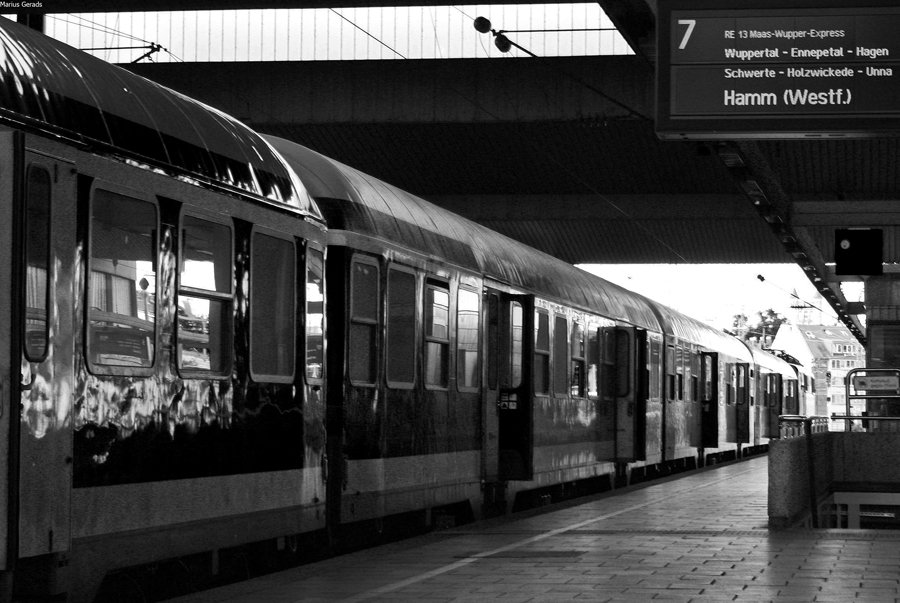 Vergangenheit! RE13 der DB nach Hamm. 30.7.09 in KD