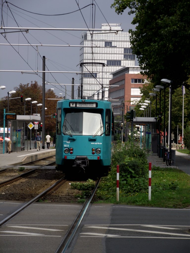 VGF PT-Wagen am 11.09.11 in Frankfurt am Main unterwegs 