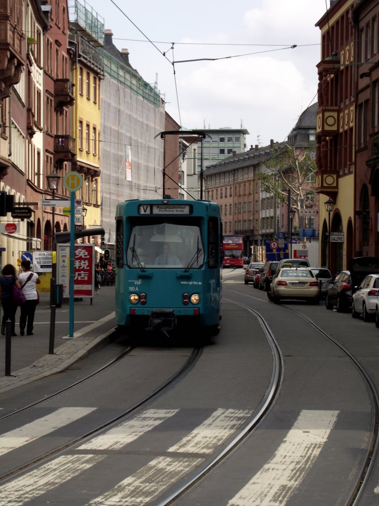 VGF PT-Wagen am 11.09.11 in Frankfurt am Main Rmer 