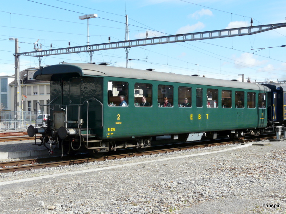 VHE/BLS - Personenwagen B 538 unterwegs mit dem Whisky Train in Murten am 13.04.2013