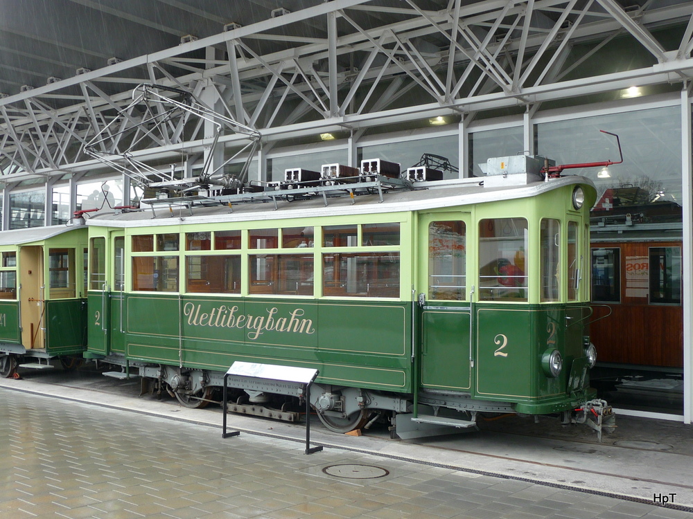 VHS / SZU - Triebwagen Ce 2/2  2 im Verkehrshaus in Luzern am 19.03.2011

