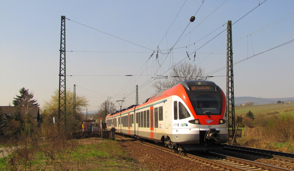 VIAS 405 als VIA 25019 von Neuwied nach Frankfurt (M) Hbf, am 28.03.2011 in Erbach (Rheingau).
