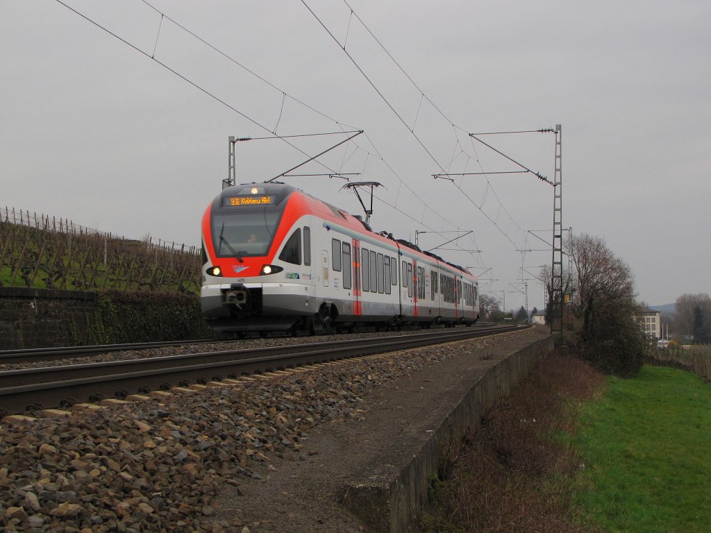 VIAS 409 als VIA 25074 (SE10) von Frankfurt (M) Hbf nach Koblenz Hbf, bei Erbach (Rheingau); 18.03.2011