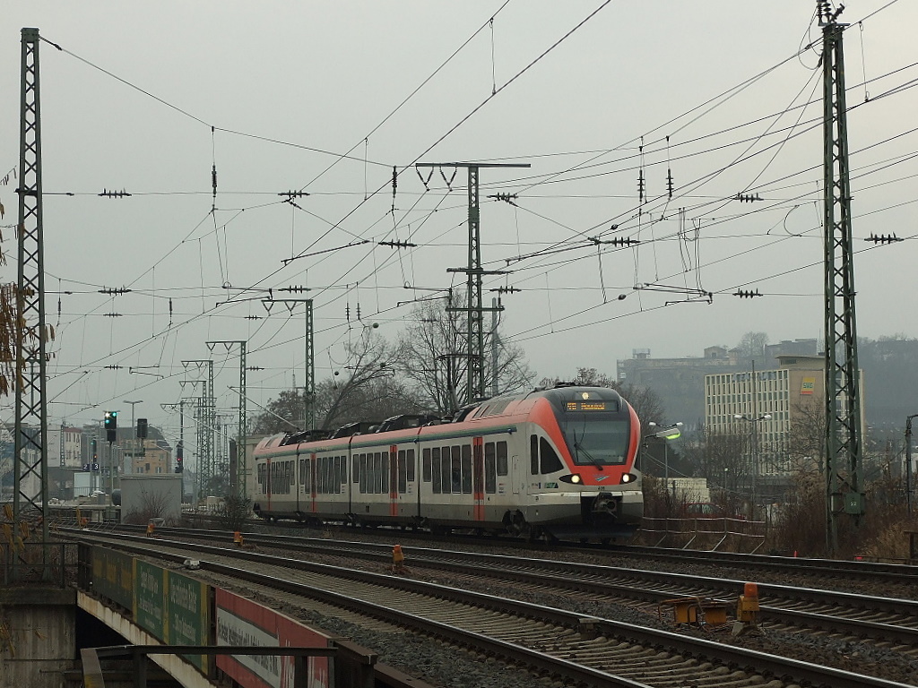 VIAS ET405 als VIA25006 (Frankfurt/Main-Neuwied). Aufgenommen zwischen Koblenz Hbf und Koblenz-Ltzel.26.2.2011