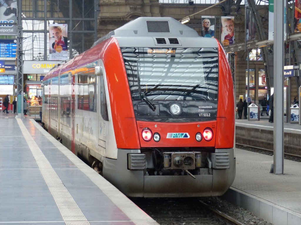 Vias VT 103.2 steht bereit zur Abfahrt am 23.02.2013 auf dem Hauptbahnhof Frankfurt(Main).