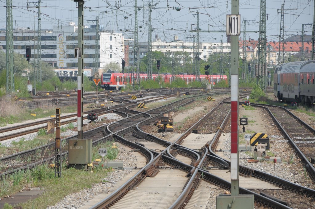 Viele Wege fren nach Rom: Mnchen Ost am 24.04.11