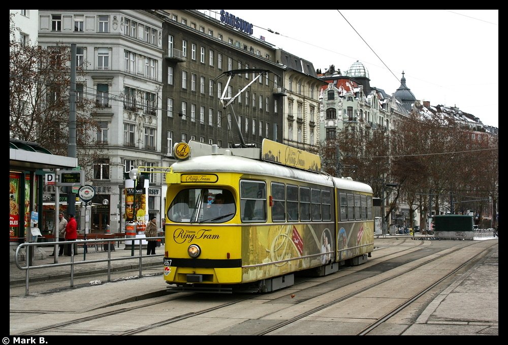 Vienna Ring Tram an der Abfahrtsstelle Schwedenplatz. Aufgenommen am 14.02.10.